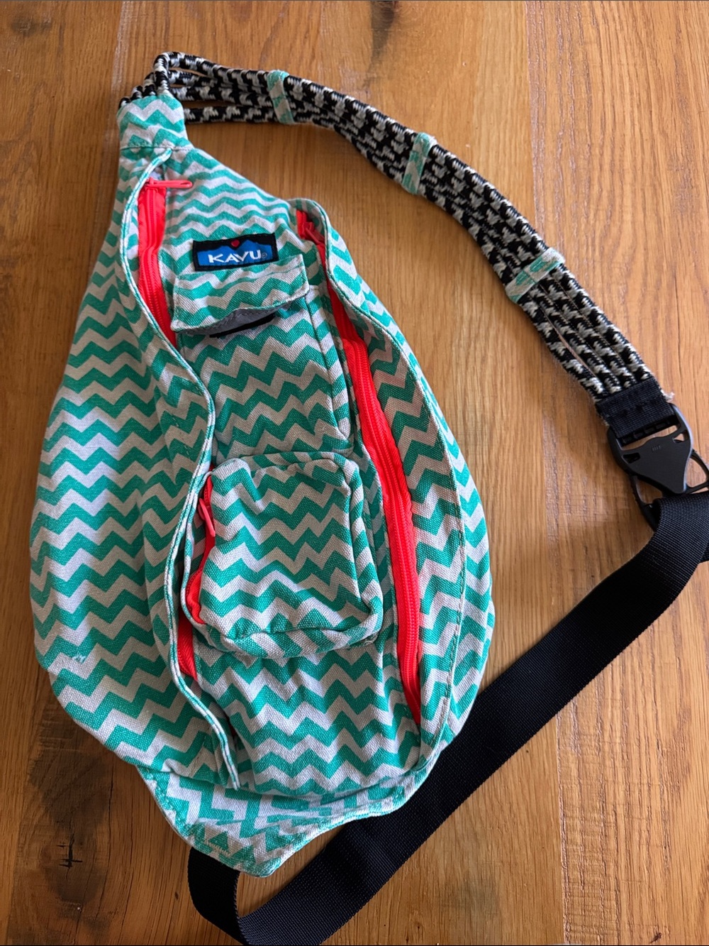 KAVU Teal Chevron Sling Bag with Coral Zippers